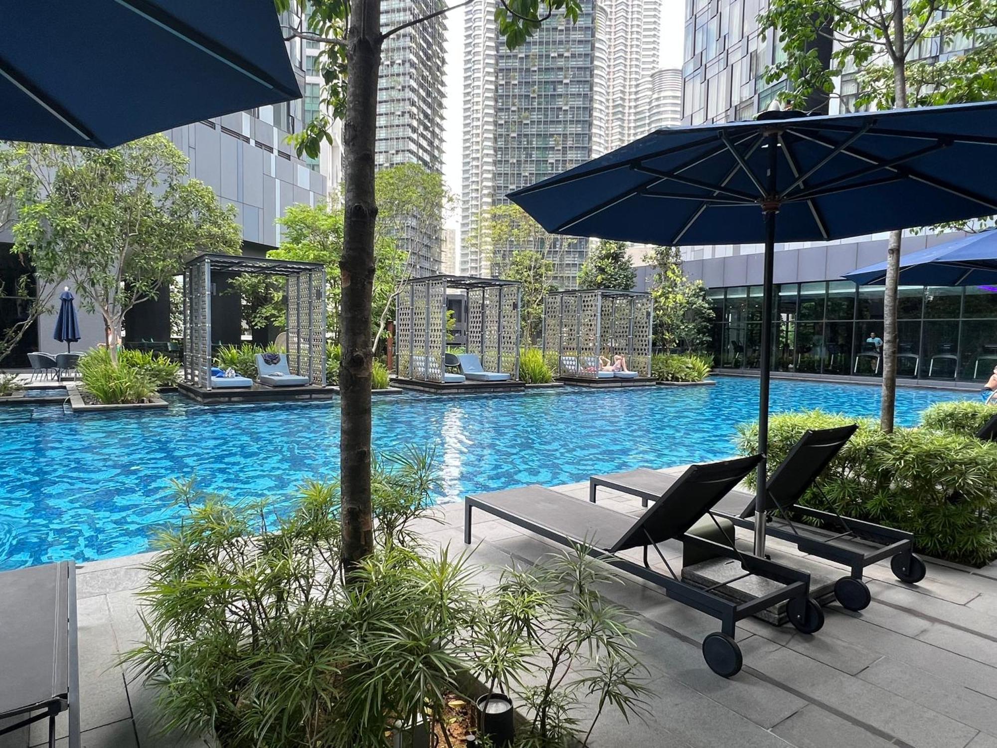 Appartamento Star At Klcc By Eae Kuala Lumpur Esterno foto